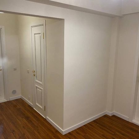 Appartement Avec 2 Chambres En Centre Ville تشيسيناو المظهر الخارجي الصورة